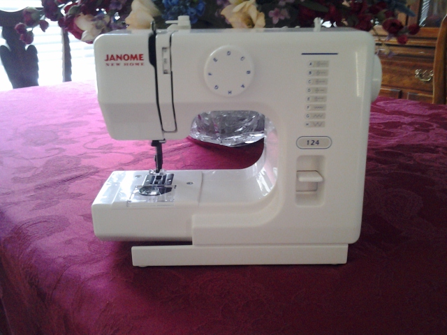 A few thoughts about the Janome 124 (Sew Mini) – Come Stitch With Me